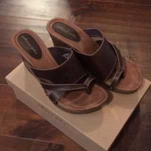 Brown Sandals size 9